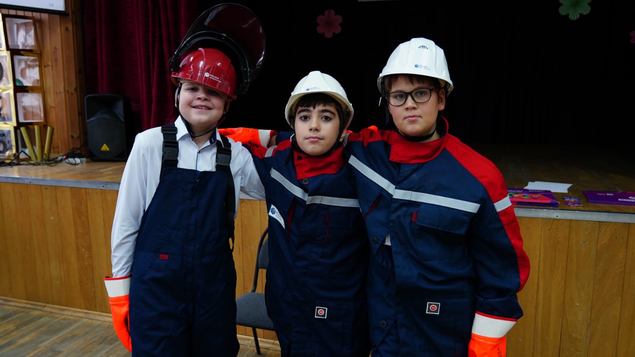 Высокое напряжение: школьникам Долгопрудного рассказали о правилах обращения с электричеством Высокое напряжение: школьникам Долгопрудного рассказали о правилах обращения с электричеством