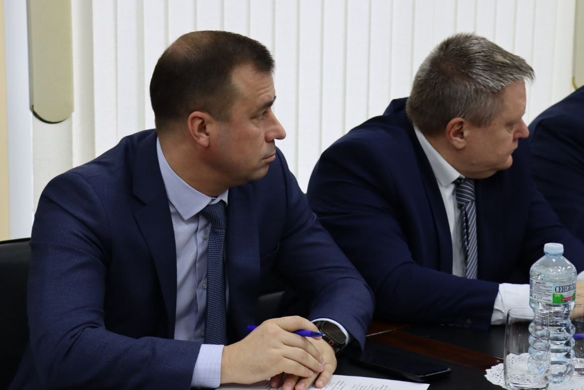 Оценку эффективности работы администрации округа за 9 месяцев и обеспечение жильем детей-сирот обсудили на еженедельном оперативном совещании Оценку эффективности работы администрации округа за 9 месяцев и обеспечение жильем детей-сирот обсудили на еженедельном оперативном совещании