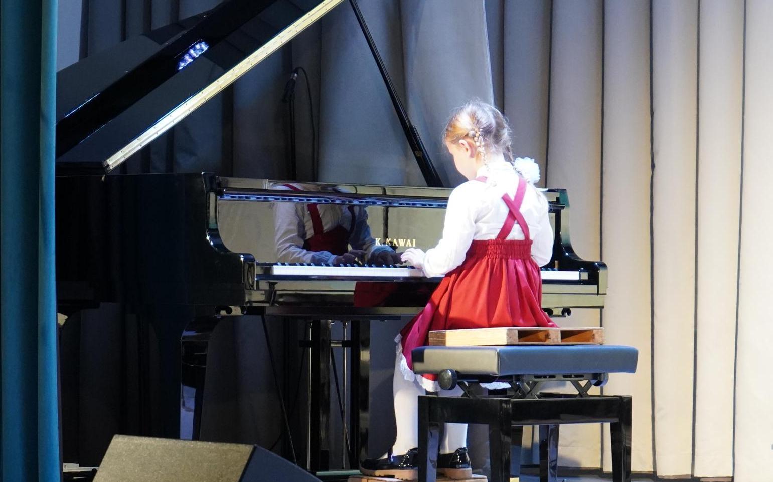 Первоклассников Ступинской детской школы искусств приняли в музыканты Первоклассников Ступинской детской школы искусств приняли в музыканты