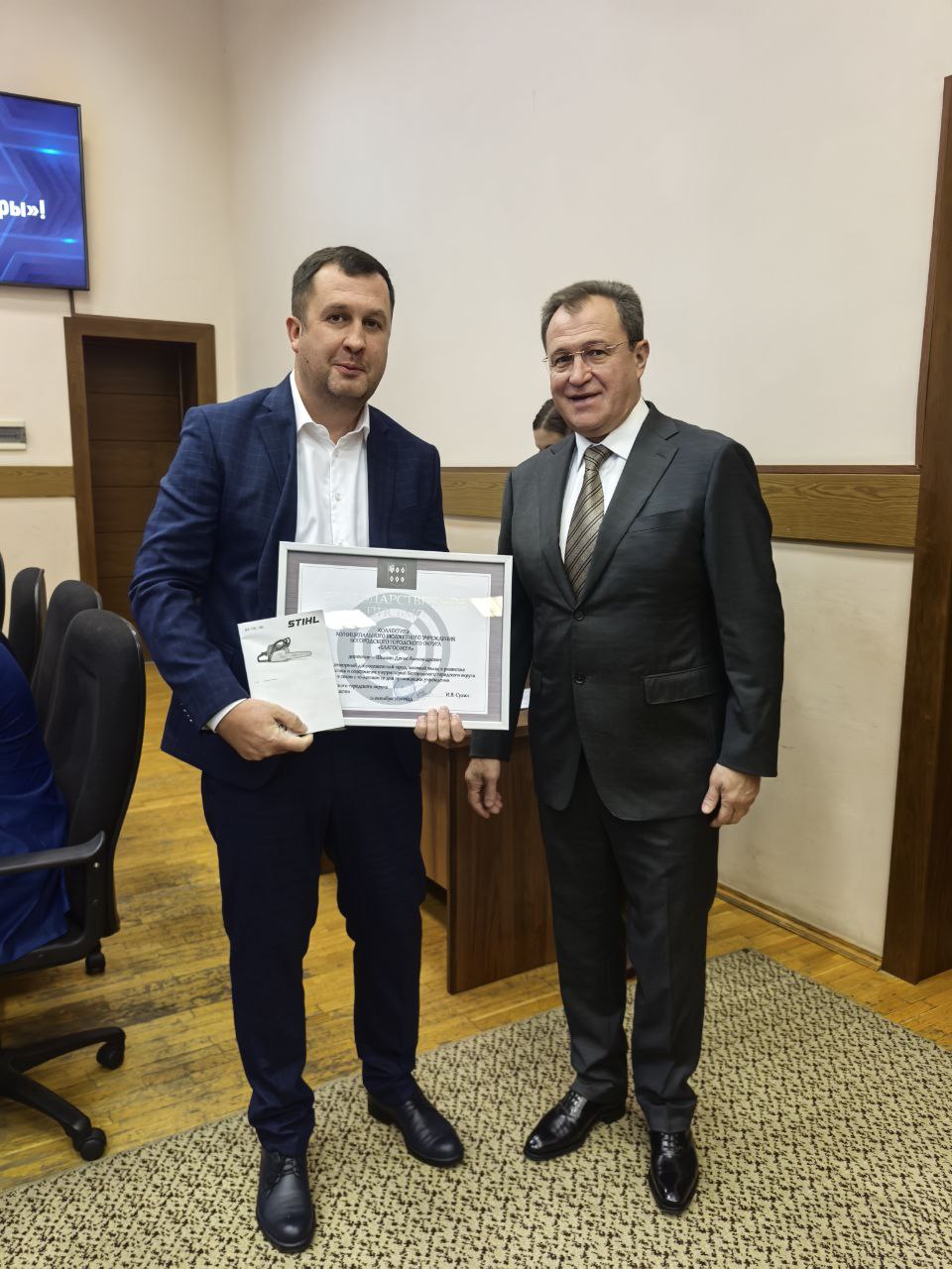 Игорь Сухин: 10 лет на службе чистоты и порядка Игорь Сухин: 10 лет на службе чистоты и порядка