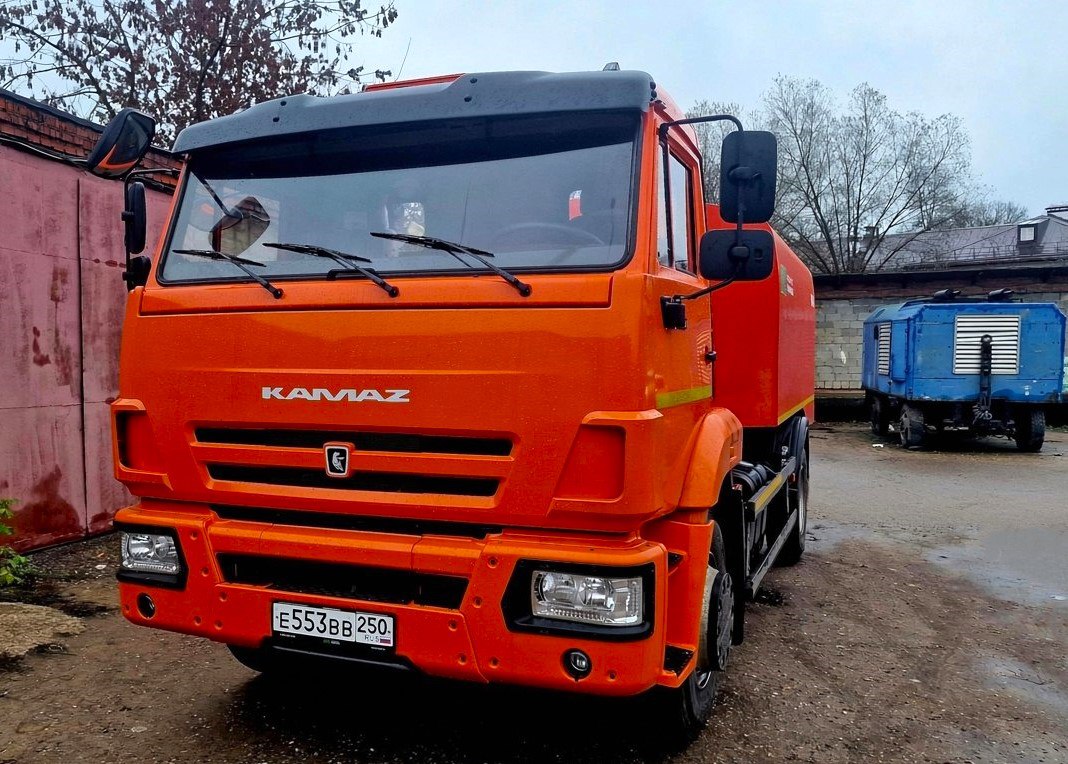 Современная каналопромывочная машина поступила в «Белоозёрское ЖКХ» по губернаторской программе