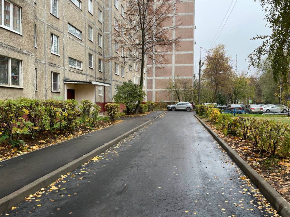 В Подольске работы по благоустройству дворовых территорий завершили еще на двух локациях В Подольске работы по благоустройству дворовых территорий завершили еще на двух локациях