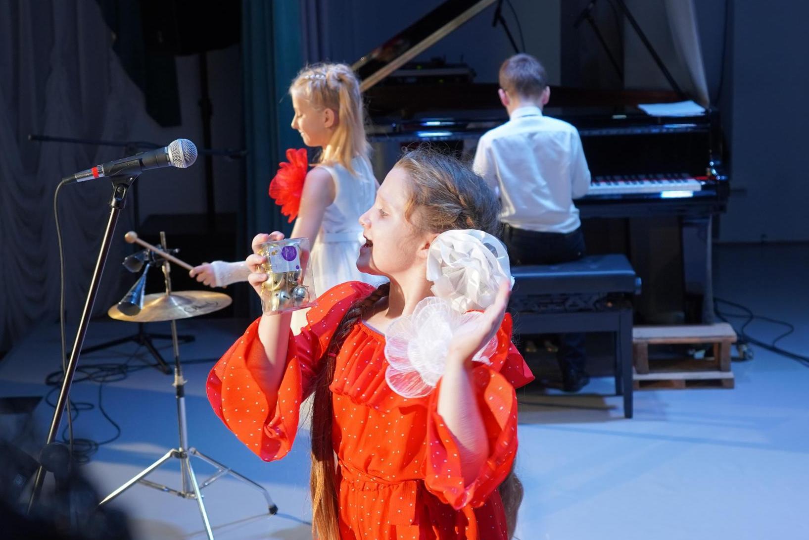 Первоклассников Ступинской детской школы искусств приняли в музыканты Первоклассников Ступинской детской школы искусств приняли в музыканты