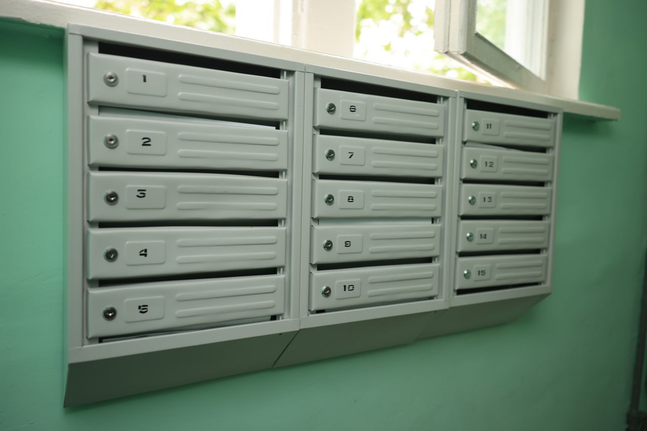 В Королёве отремонтировали 50 подъездов в многоквартирных домах В Королёве отремонтировали 50 подъездов в многоквартирных домах