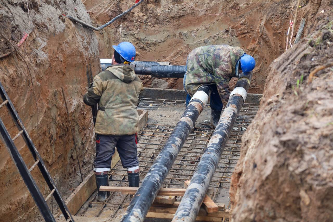Константин Михальков: В Миронцево продолжаем обновлять системы теплоснабжения, чтобы отопление и горячая вода поступали в дома стабильно Константин Михальков: В Миронцево продолжаем обновлять системы теплоснабжения, чтобы отопление и горячая вода поступали в дома стабильно