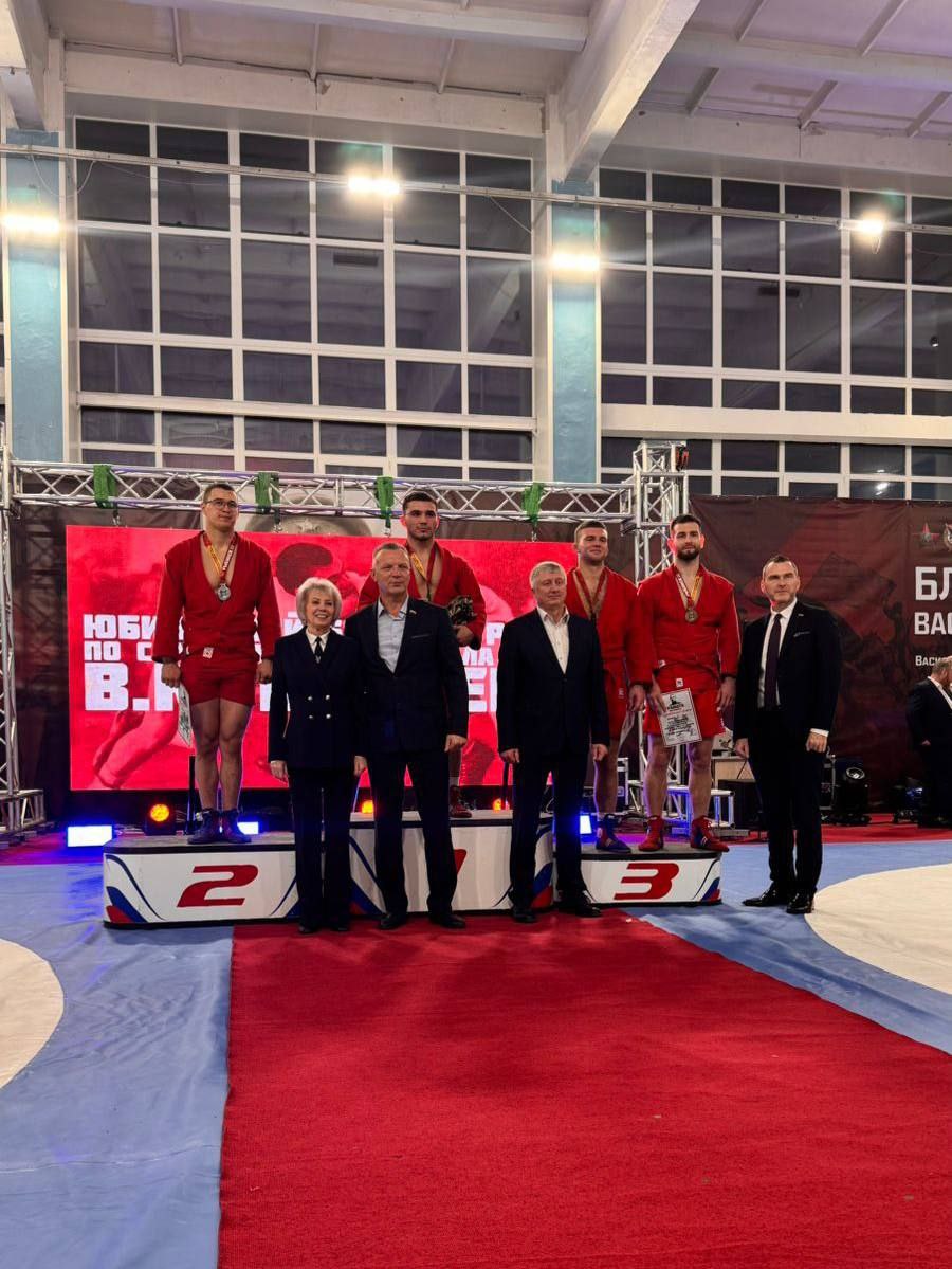 Серебряную и бронзовую медали завоевали люберецкие спортсмены на всероссийских соревнованиях по самбо Серебряную и бронзовую медали завоевали люберецкие спортсмены на всероссийских соревнованиях по самбо