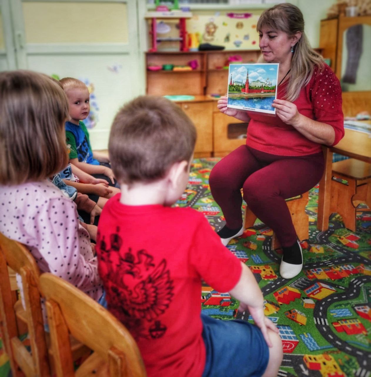 В рамках реализации проекта "Предшкола: стандарт детского сада" в дошкольном отделении гимназии №2 м.о. Чехов (здание 3, п. Васькино) на тематической неделе "Инновационные технологии и практики" (лексическая тема "Родная... В рамках реализации проекта "Предшкола: стандарт детского сада" в дошкольном отделении гимназии №2 м.о. Чехов (здание 3, п. Васькино) на тематической неделе "Инновационные технологии и практики" (лексическая тема "Родная...