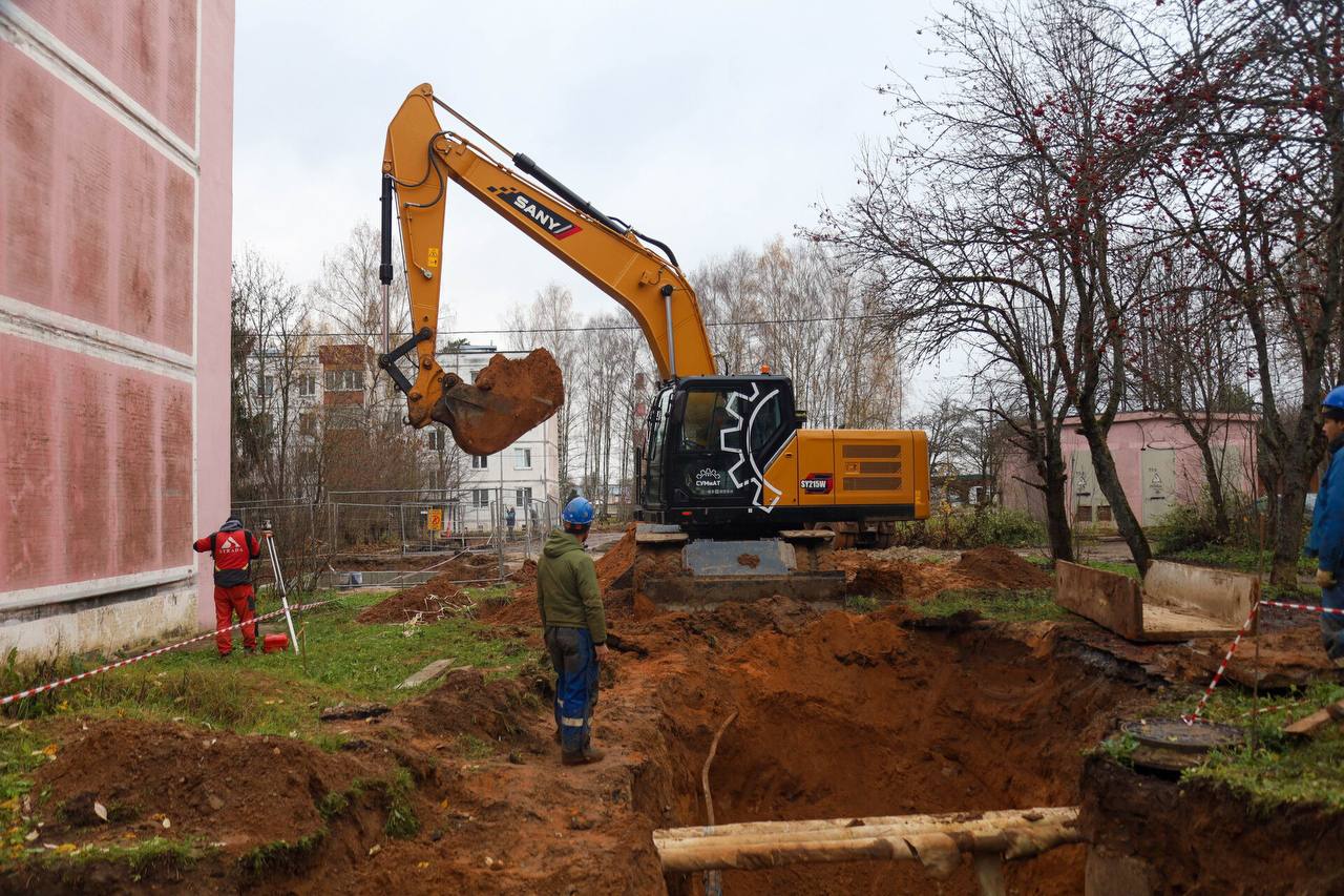 Константин Михальков: В Миронцево продолжаем обновлять системы теплоснабжения, чтобы отопление и горячая вода поступали в дома стабильно Константин Михальков: В Миронцево продолжаем обновлять системы теплоснабжения, чтобы отопление и горячая вода поступали в дома стабильно