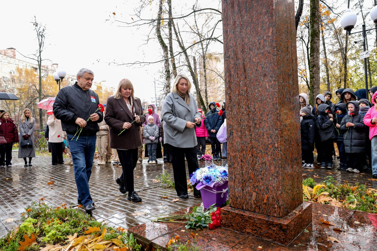Юлия Купецкая: Почтили память нашего земляка летчика-космонавта, дважды Героя Советского Союза Геннадия Стрекалова Юлия Купецкая: Почтили память нашего земляка летчика-космонавта, дважды Героя Советского Союза Геннадия Стрекалова