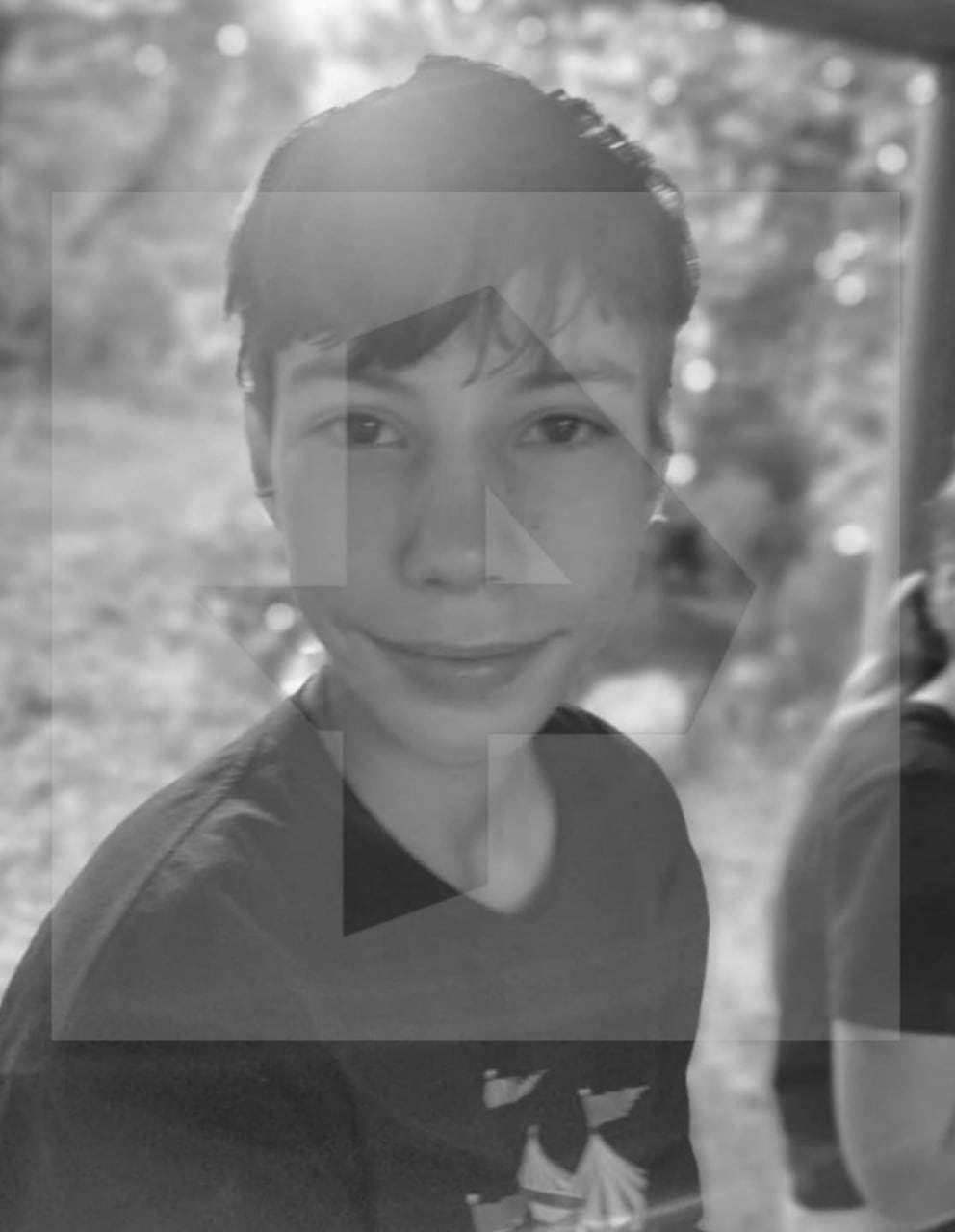 Погибший в Подмосковье 14-летний зацепер, которого искали две недели, получил электротравму на поезде, сообщил источник РЕН ТВ. Его тело некоторое время "ездило" на крыше ж/д состава