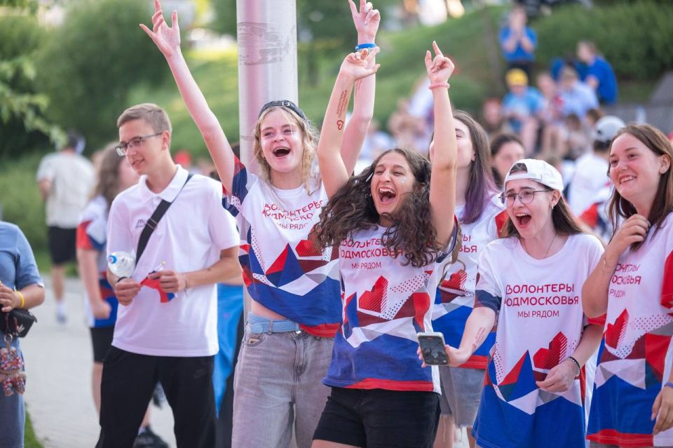 Ну и какой праздник без подарочков?!