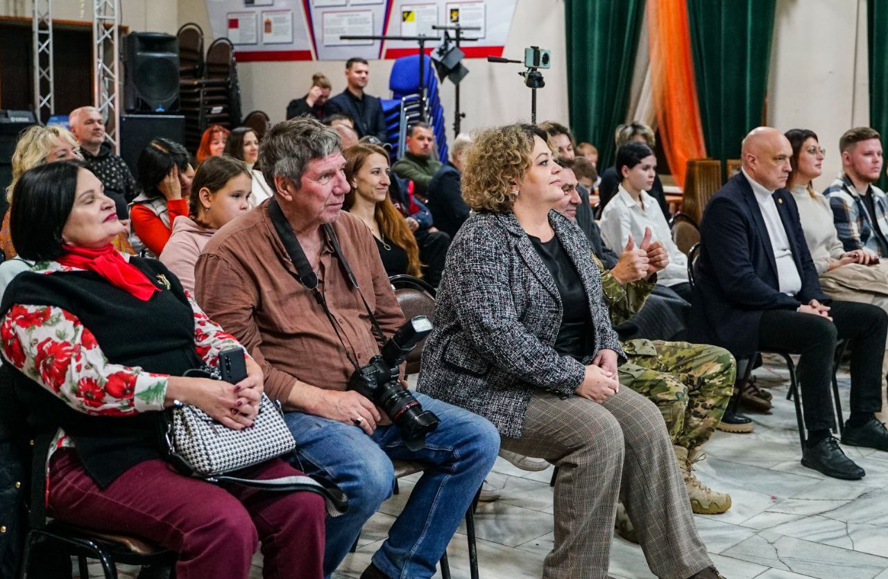 В Химках отметили День добровольца Подмосковья В Химках отметили День добровольца Подмосковья