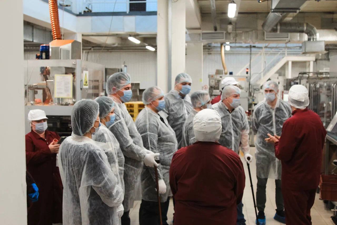 Щёлковские ветераны СВО и их родные посетили «Русскую Бакалейную Компанию»