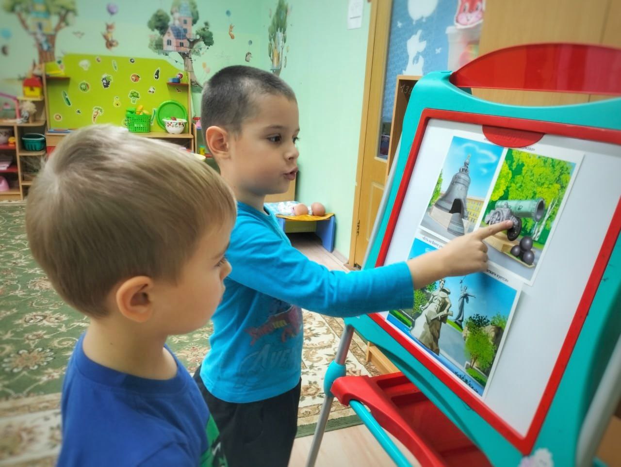 В рамках реализации проекта "Предшкола: стандарт детского сада" в дошкольном отделении гимназии №2 м.о. Чехов (здание 3, п. Васькино) на тематической неделе "Инновационные технологии и практики" (лексическая тема "Родная... В рамках реализации проекта "Предшкола: стандарт детского сада" в дошкольном отделении гимназии №2 м.о. Чехов (здание 3, п. Васькино) на тематической неделе "Инновационные технологии и практики" (лексическая тема "Родная...