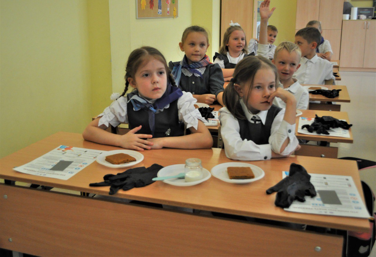 В Дубне дошкольники «засветили» свои знания ПДД на необычном уроке безопасности В Дубне дошкольники «засветили» свои знания ПДД на необычном уроке безопасности