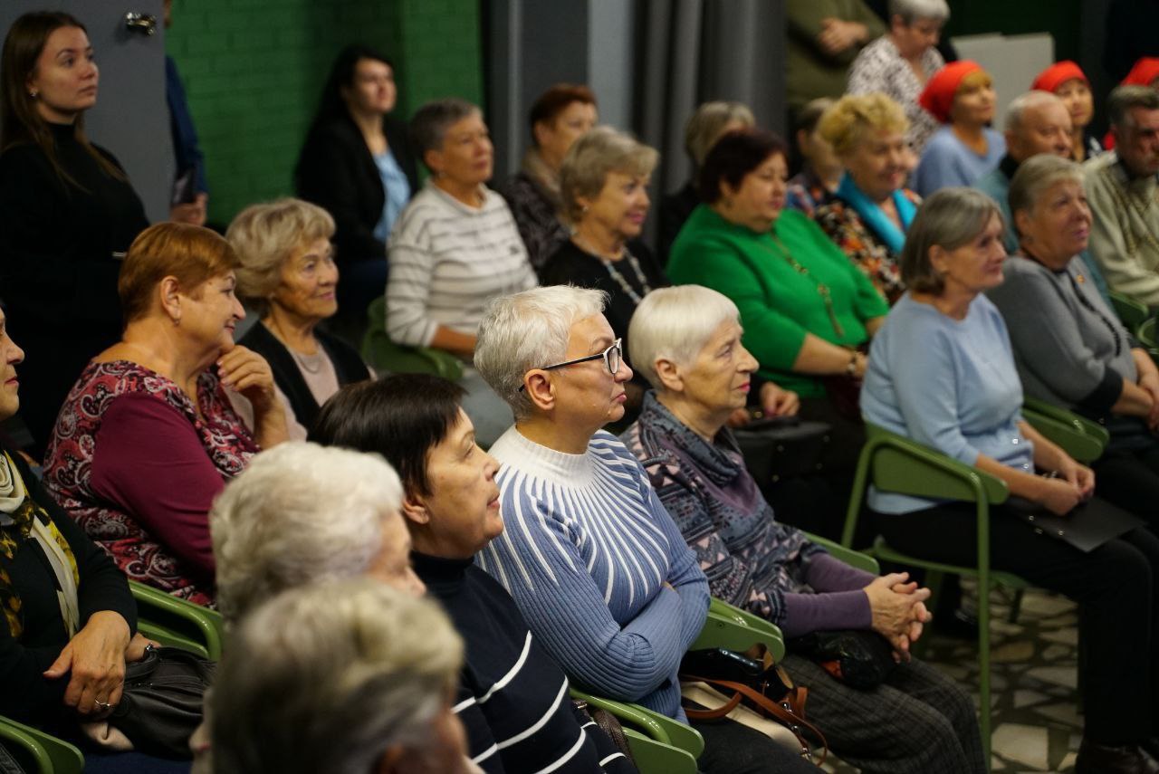 Волонтёры старшего поколения отметили День добровольца Волонтёры старшего поколения отметили День добровольца