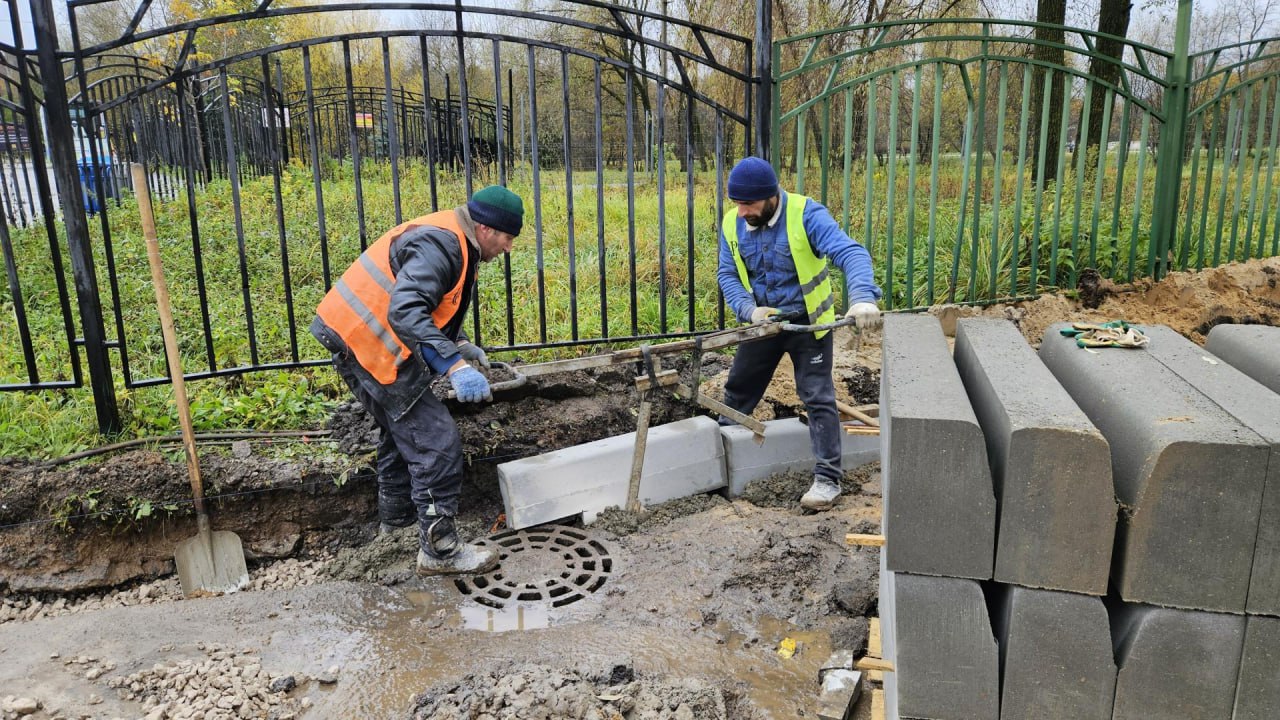 В Долгопрудном продолжается реконструкция улицы Молодёжная В Долгопрудном продолжается реконструкция улицы Молодёжная