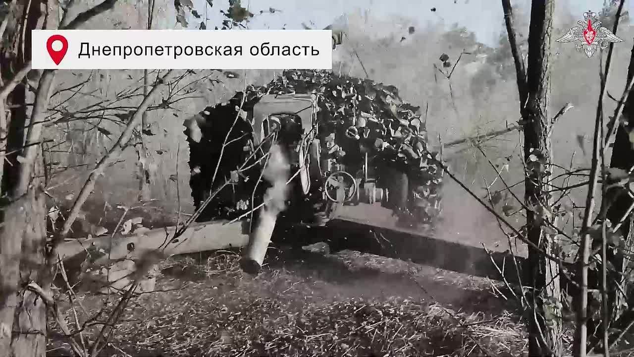 Кадры боевой работы расчетов гаубиц Д-30 — поражены пункты управления вражеских БПЛА в районе Константиновки и на территории Днепропетровской области