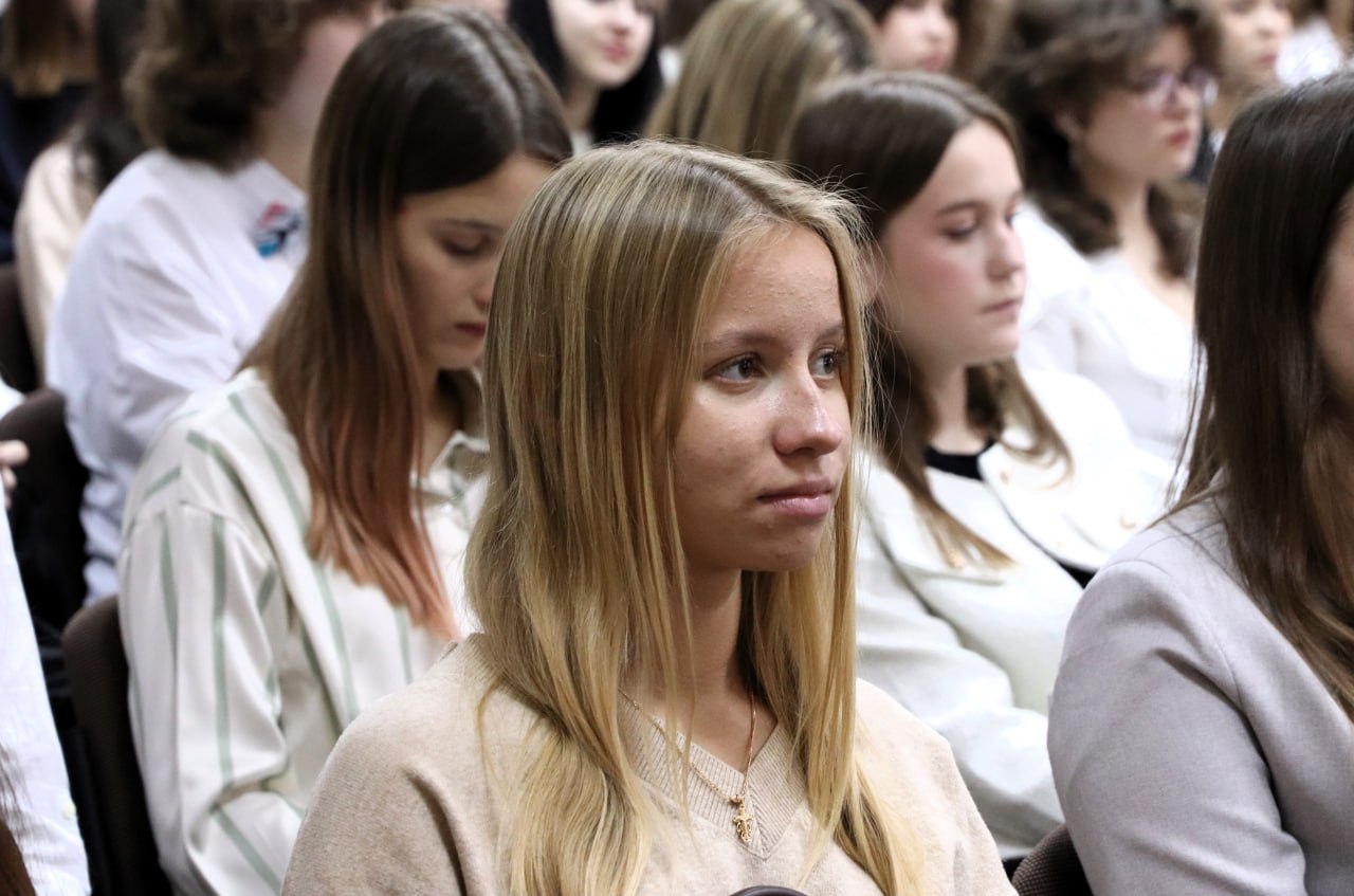 Напутствие от лучших: В Мытищах прошла акция в поддержку выпускников перед ЕГЭ Напутствие от лучших: В Мытищах прошла акция в поддержку выпускников перед ЕГЭ