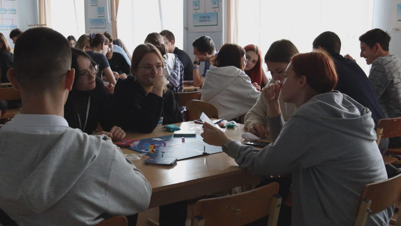 В Гжельском государственном университете завершилась двенадцатая школа студенческого актива В Гжельском государственном университете завершилась двенадцатая школа студенческого актива