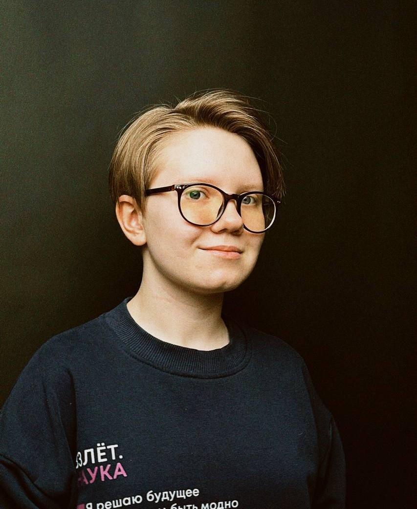 Лицеистки из Долгопрудного привезли золотые и серебряную медали с математической олимпиады «Ассара» Лицеистки из Долгопрудного привезли золотые и серебряную медали с математической олимпиады «Ассара»