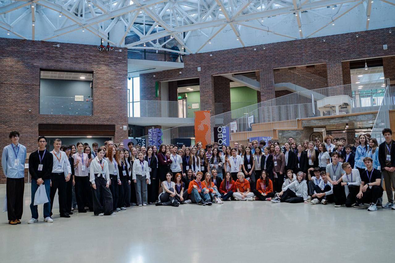 С 23 по 26 октября в гимназии им. Е. М. Примакова прошёл финал Областного чемпионата по дебатам "Искусство дебатов" С 23 по 26 октября в гимназии им. Е. М. Примакова прошёл финал Областного чемпионата по дебатам "Искусство дебатов"