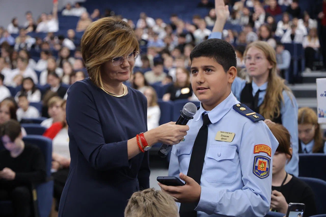 Екатерина Мизулина рассказала о безопасности в интернете школьникам Балашихи Екатерина Мизулина рассказала о безопасности в интернете школьникам Балашихи