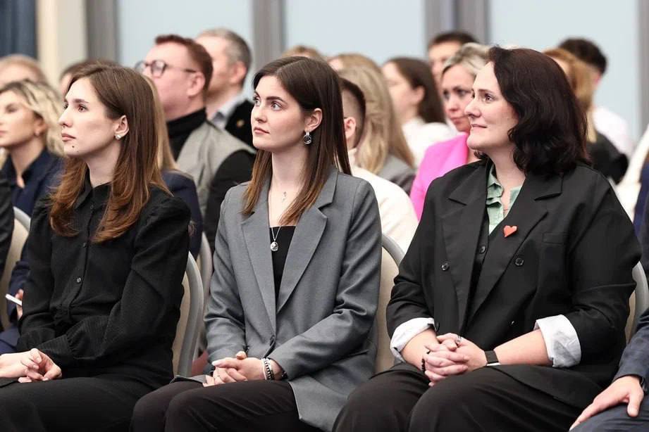 Сегодня в Московской области отмечается День добровольца – праздник тех, кто делает добро не по обязанности, а по зову сердца Сегодня в Московской области отмечается День добровольца – праздник тех, кто делает добро не по обязанности, а по зову сердца