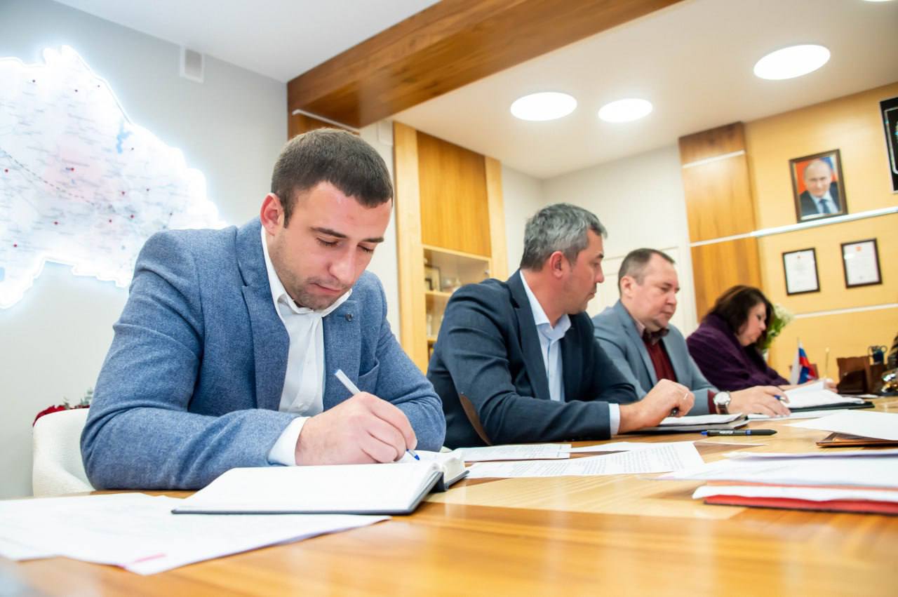 Татьяна Витушева: В рамках рабочего совещания обсудили начало работ по переподключению потребителей на новые магистральные трубопроводы в Дедовске Татьяна Витушева: В рамках рабочего совещания обсудили начало работ по переподключению потребителей на новые магистральные трубопроводы в Дедовске