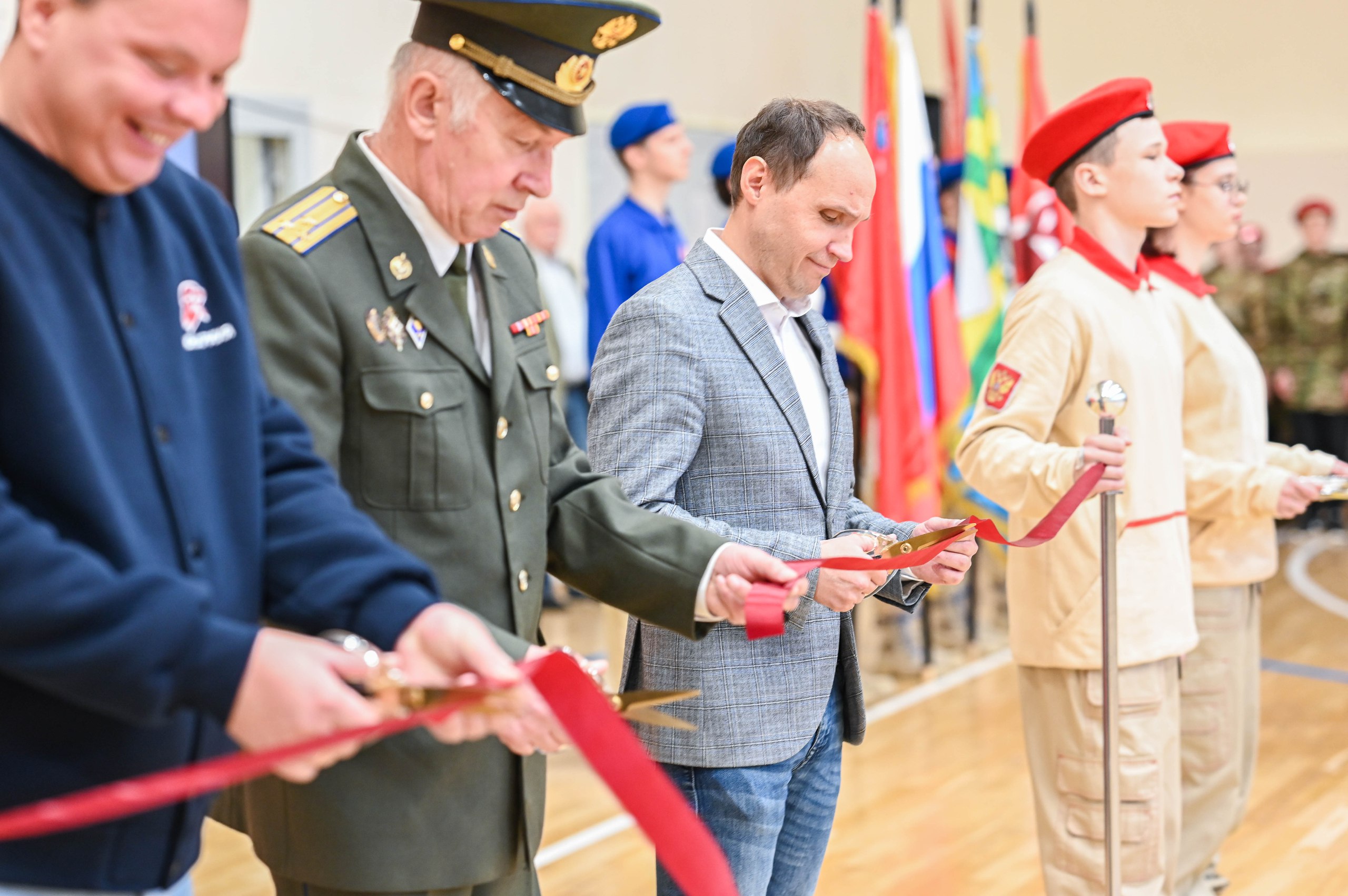 На базе Мисайловской школы состоялось торжественное открытие первого в Ленинском городском округе дома «Юнармии» На базе Мисайловской школы состоялось торжественное открытие первого в Ленинском городском округе дома «Юнармии»