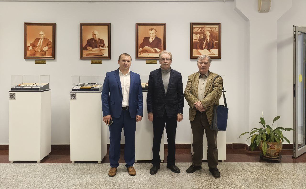 Перенимая лучший опыт: встреча с главой наукограда Кольцово Перенимая лучший опыт: встреча с главой наукограда Кольцово