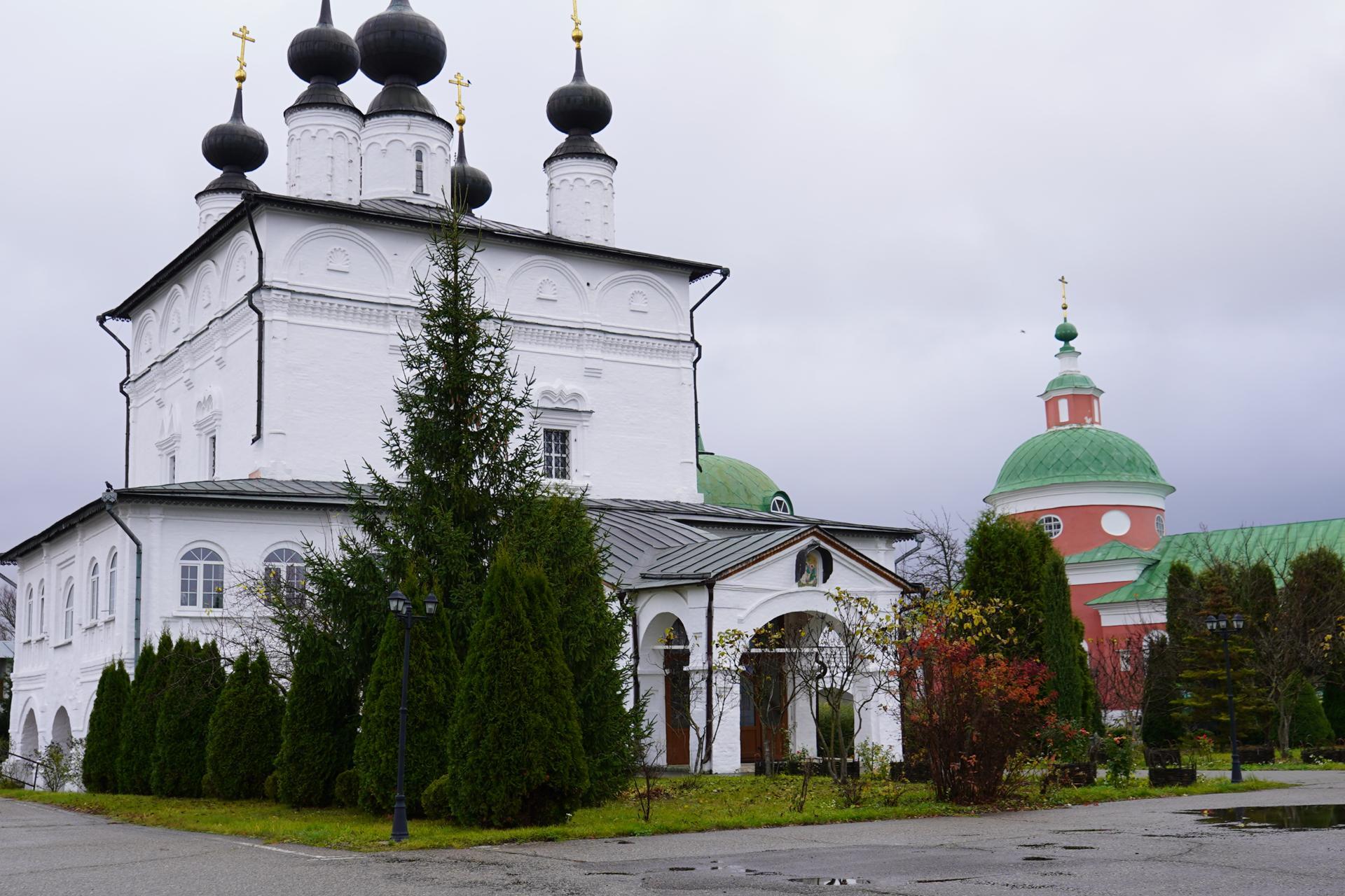 В ступинском Свято-Троицком Белопесоцком монастыре инициировали сбор средств для реставрации юго-восточной угловой башни В ступинском Свято-Троицком Белопесоцком монастыре инициировали сбор средств для реставрации юго-восточной угловой башни