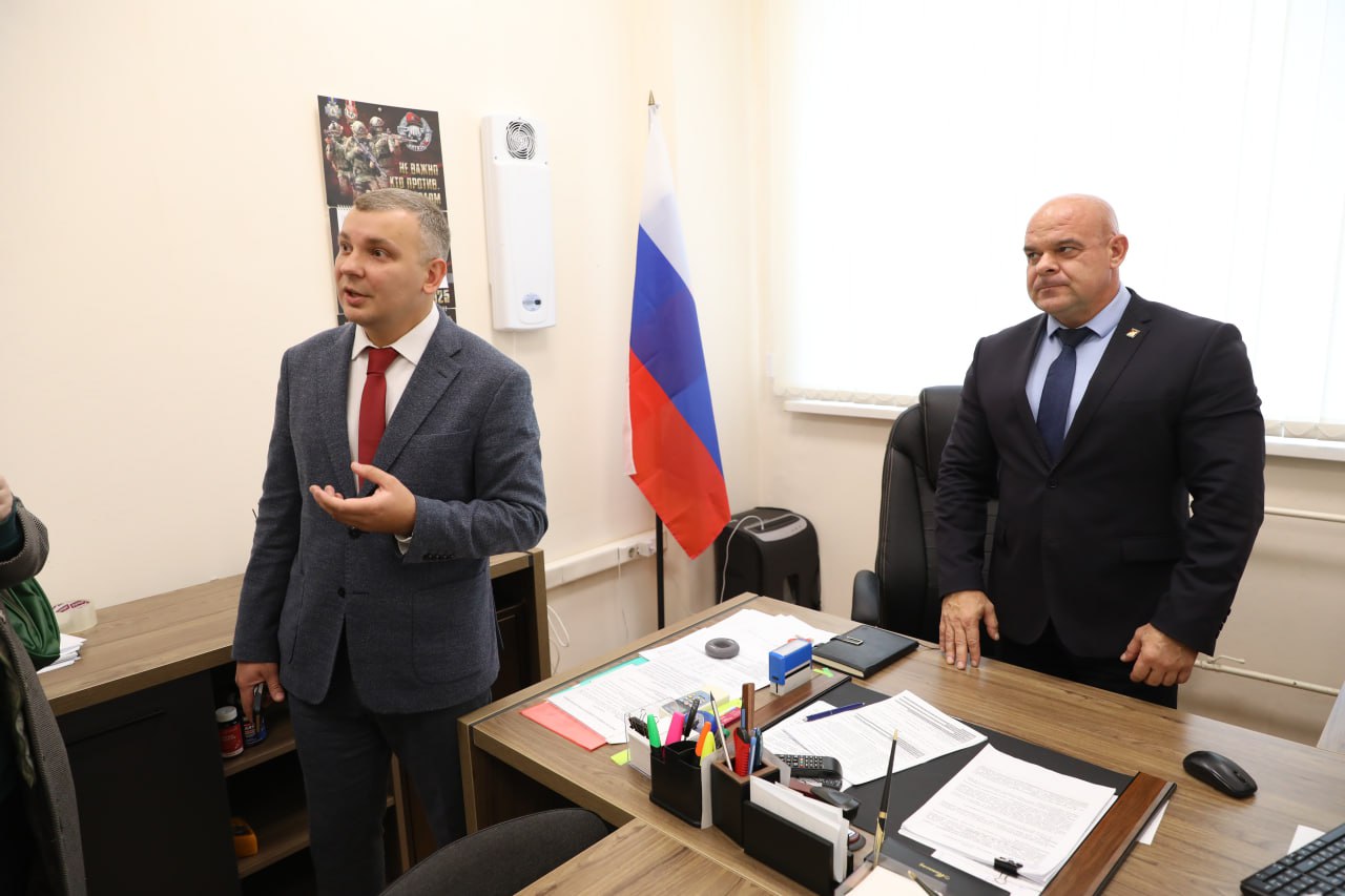 Школьники Долгопрудного примерили на себя роль госслужащих Школьники Долгопрудного примерили на себя роль госслужащих