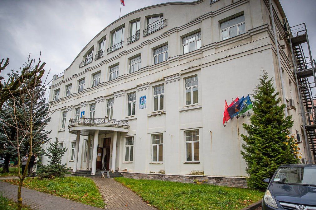 Андрей Иванов: Кабинеты чиновников отдаём детям