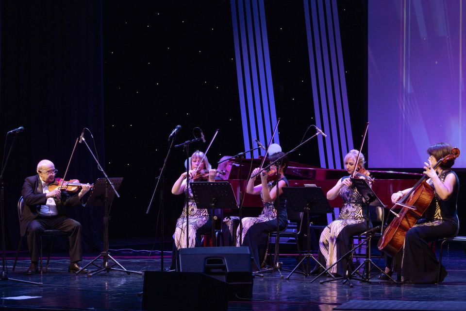 Наши новости. Ансамбль камерной музыки "Арт-классик" представил уникальную программу советской классики в ДК "Дружба" г. Чехов