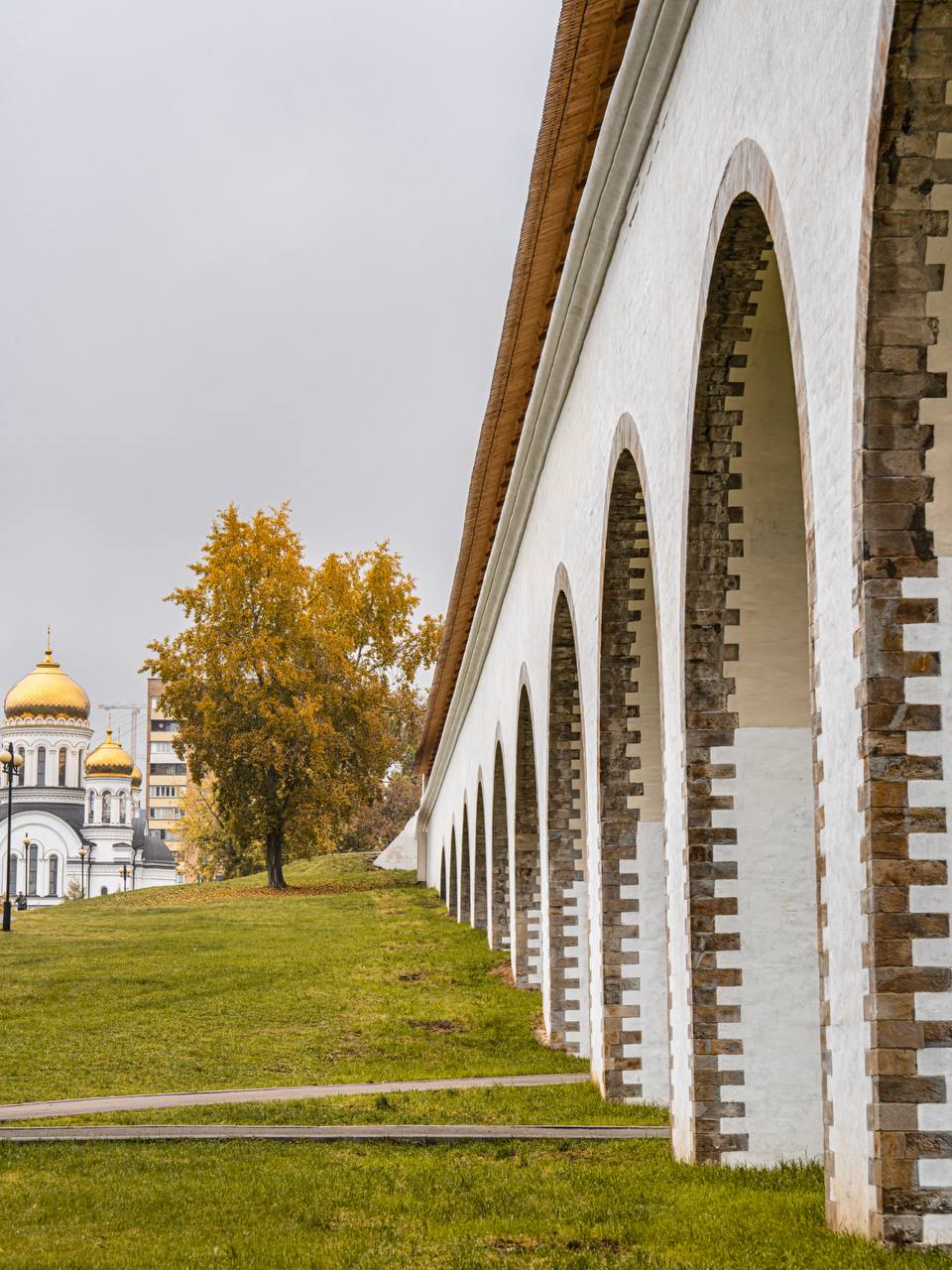 На моих фото Ростокинский акведук этой осенью На моих фото Ростокинский акведук этой осенью