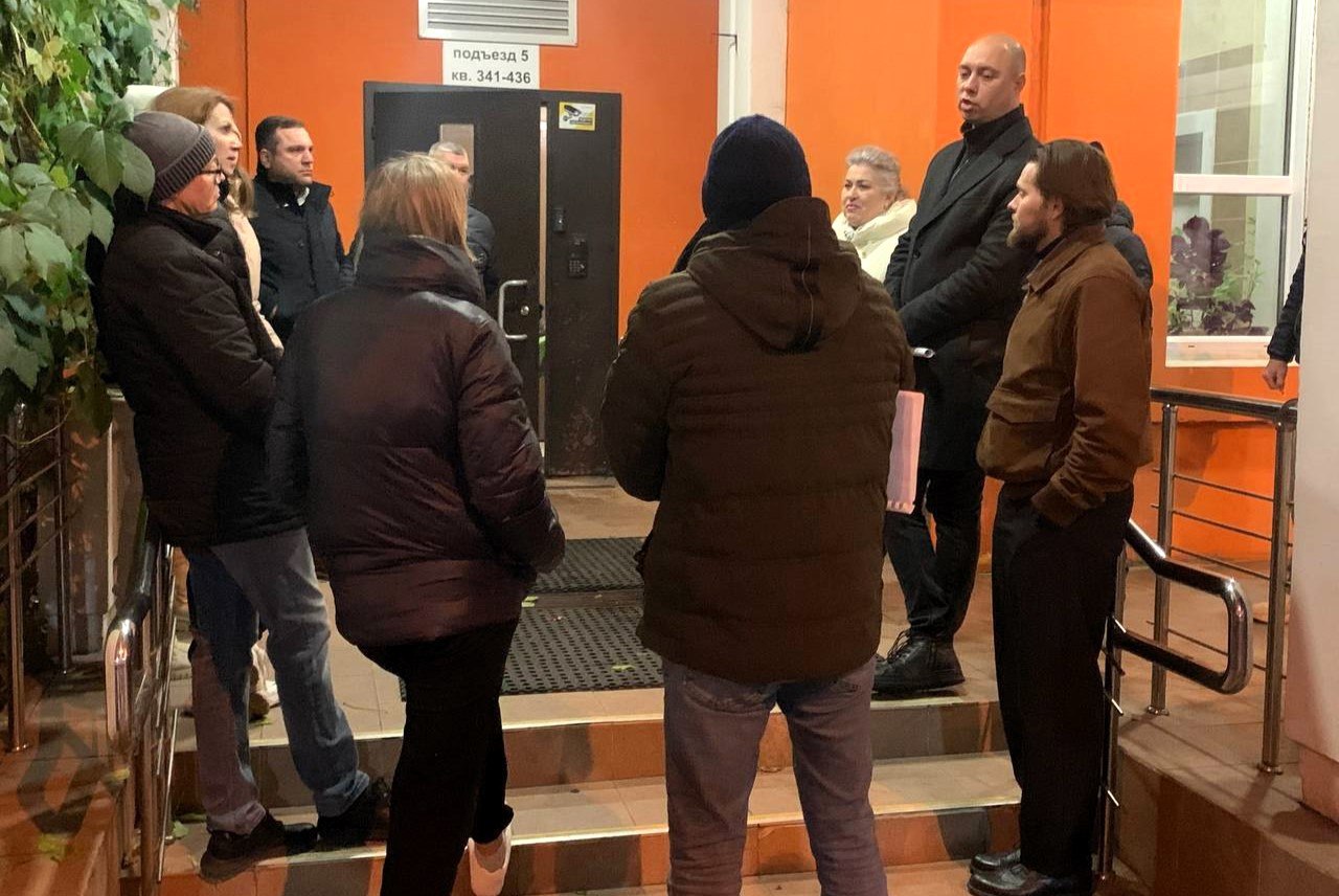 В Мытищах прошла встреча с жителями многоквартирного дома по улице Борисовке В Мытищах прошла встреча с жителями многоквартирного дома по улице Борисовке