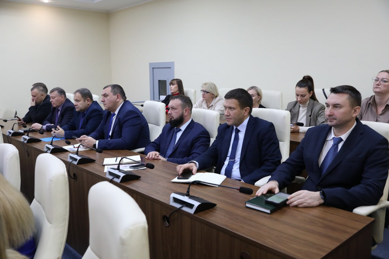 Оперативное совещание: в Долгопрудном обсудили вопросы содержания городского хозяйства Оперативное совещание: в Долгопрудном обсудили вопросы содержания городского хозяйства