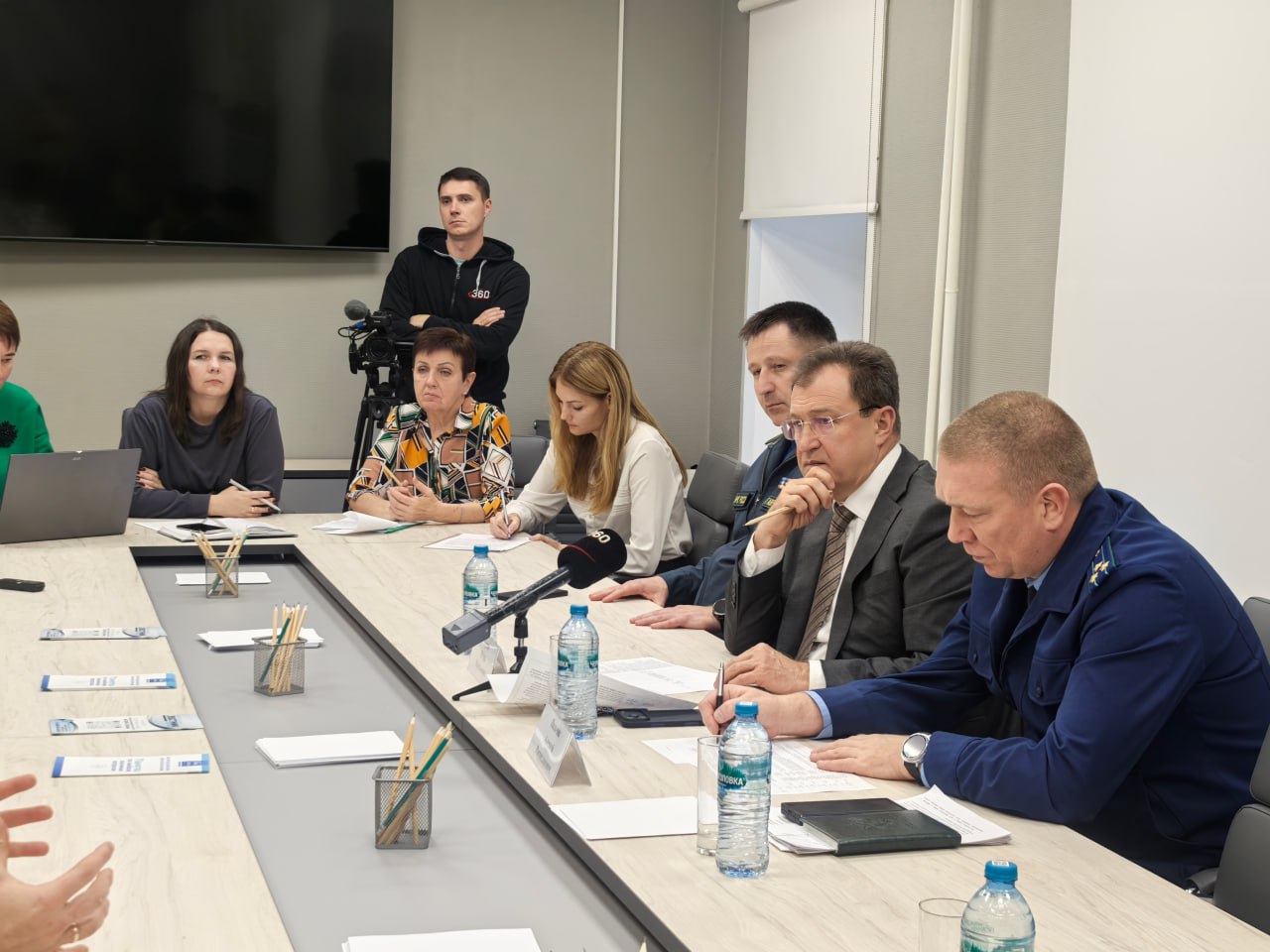 Игорь Сухин: Провёл приём жителей. Обращения традиционно касались сферы ЖКХ, взаимодействия с управляющими компаниями, благоустройства территорий