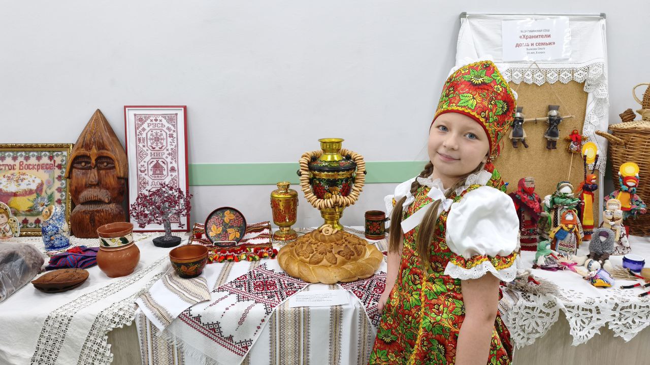 В ЦДТ «Родник» им. А.Н. Осокина состоялся муниципальный этап Всероссийского фестиваля народной культуры «Наследники традиций», приуроченный ко Дню народного единства В ЦДТ «Родник» им. А.Н. Осокина состоялся муниципальный этап Всероссийского фестиваля народной культуры «Наследники традиций», приуроченный ко Дню народного единства