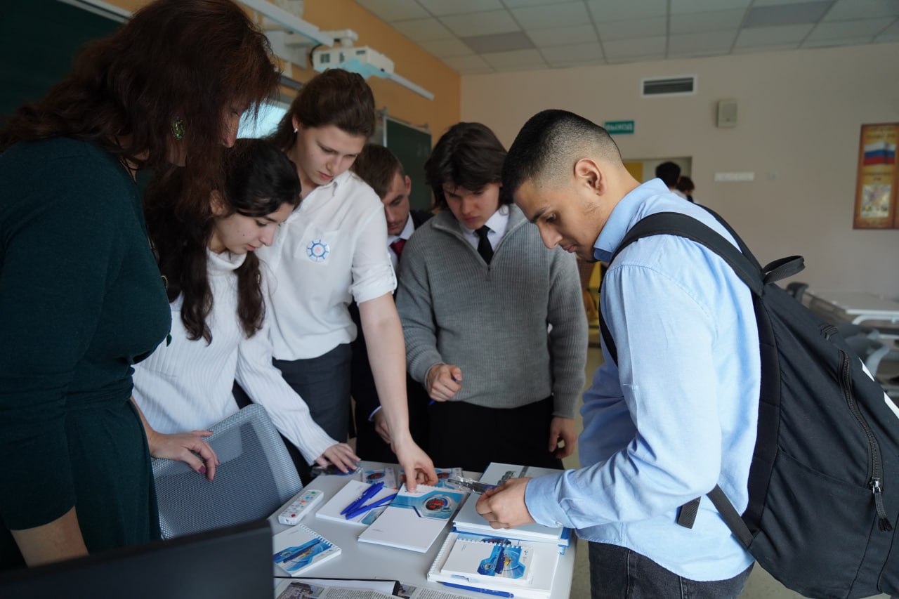 Коломенский завод вновь открыл свои двери для участников Всероссийской ежегодной профориентационной акции «Неделя без турникетов», которая в этом году проводится уже в 10-й раз