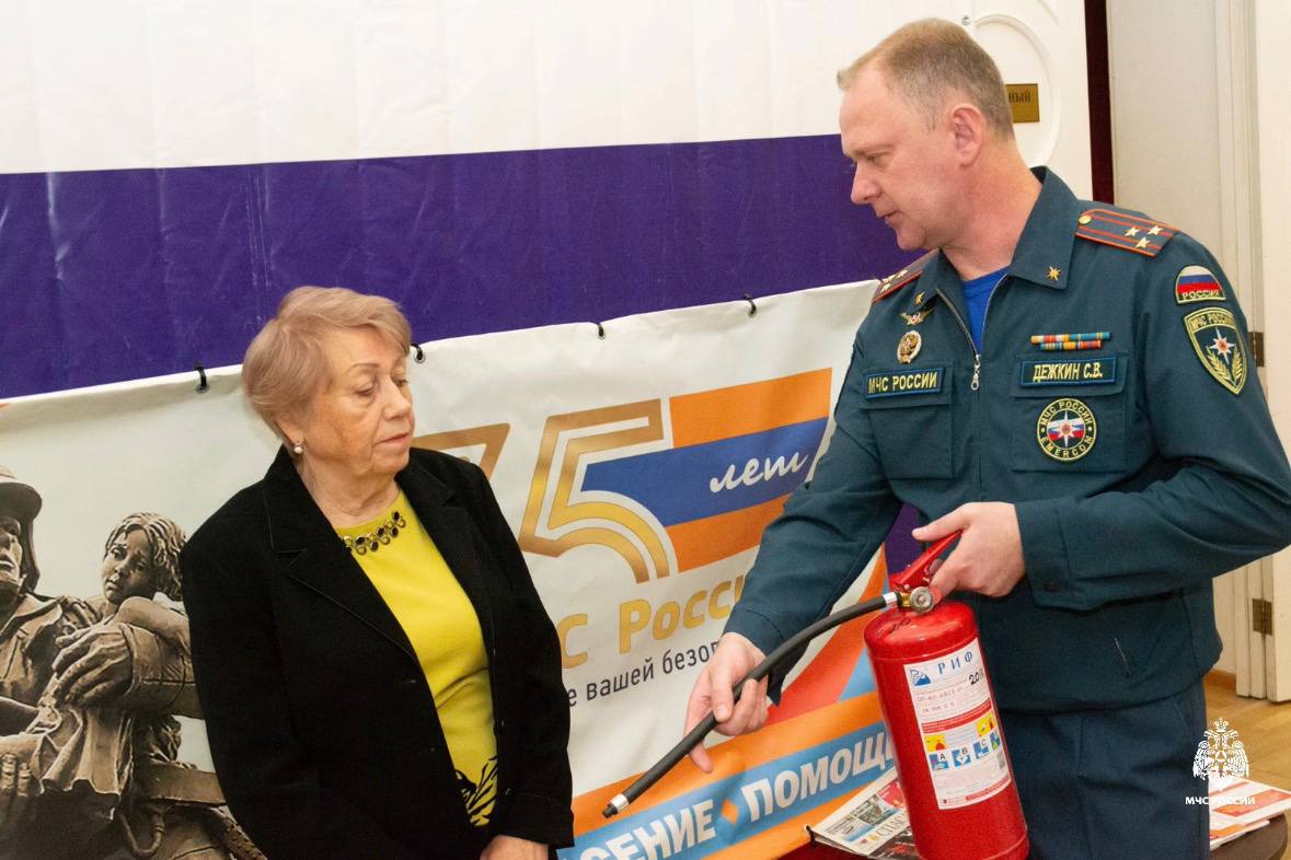 В Видном безопасно отметили День дедушек и бабушек