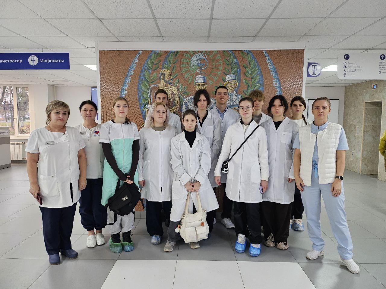 В Раменской больнице прошла экскурсия для учеников медицинских классов