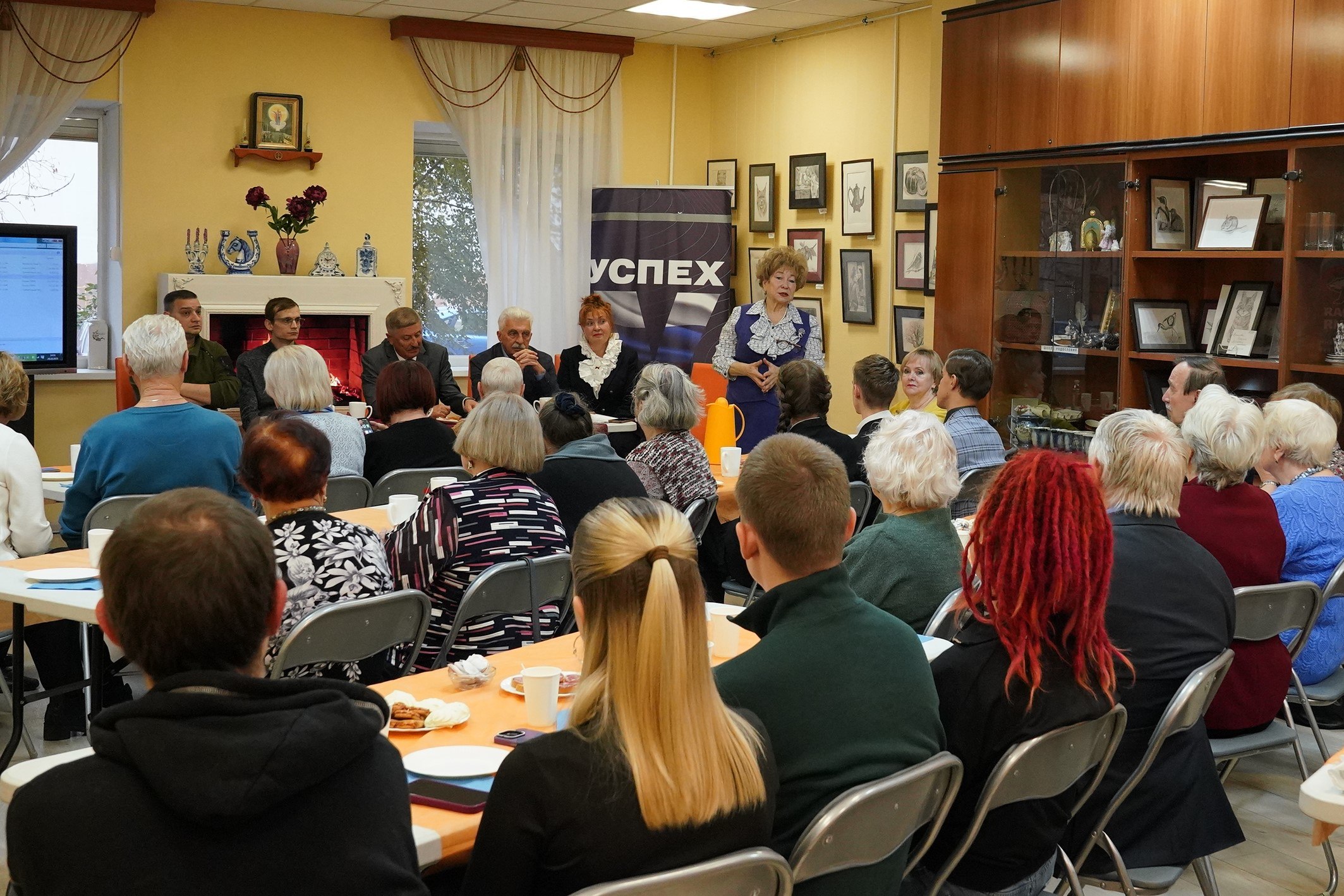 В Реутове участники клуба «Активное долголетие» отпраздновали День рождения комсомола