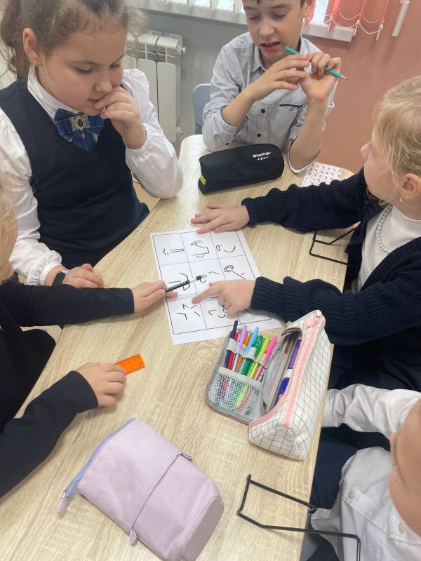 В рамках реализации проекта «Орлята России» учащиеся 2е класса МБОУ Любучанской СОШ (здание Столбовая) м.о.Чехов продолжили осваивать трек «Орлёнок-Эрудит»