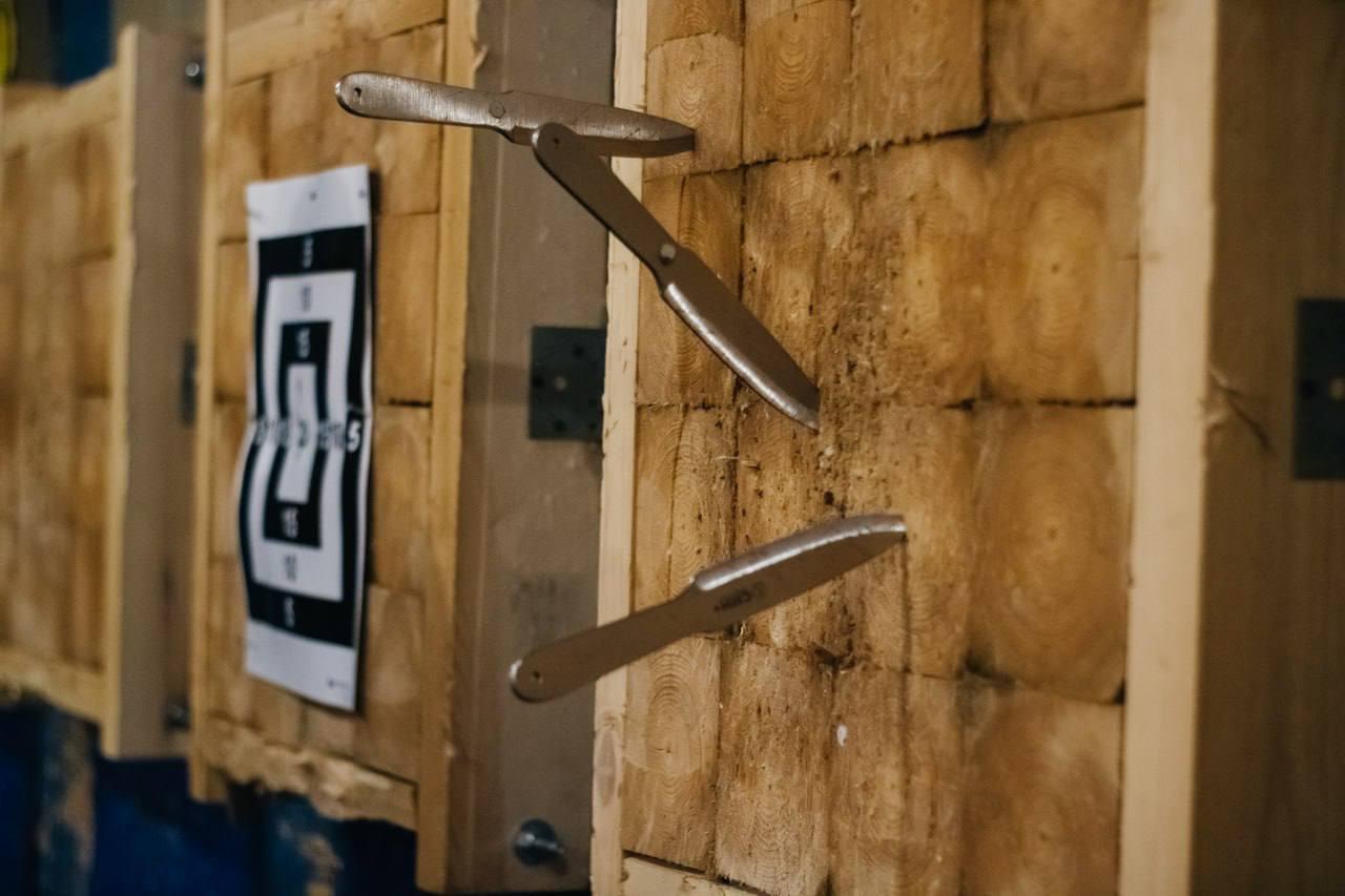 Участники проекта «Активное долголетие» из Пушкино посетили новую для себя активность - спортивное метание ножа Участники проекта «Активное долголетие» из Пушкино посетили новую для себя активность - спортивное метание ножа