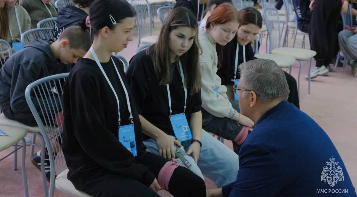 В рамках Форума «PRO жиZнь» на базе детского оздоровительного лагеря Литвиново прошёл мастер - класс