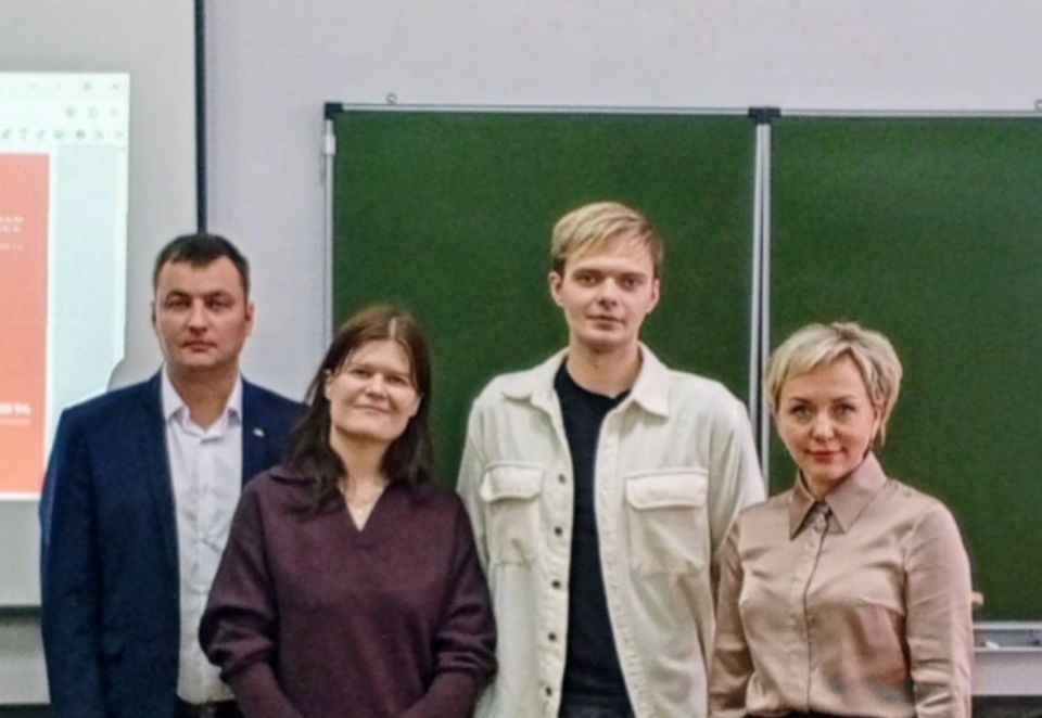 Совместно с финалистом программы «Герои Подмосковья» Артёмом Чуриловым, централизованной бухгалтерией и представителями ПАО Сбербанк приняла участие в просветительской лекции по финансовой грамотности