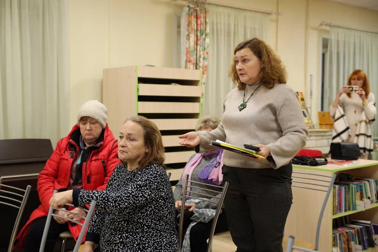 Мытищинцы обсудили безопасность и порядок с полицией и депутатом Мытищинцы обсудили безопасность и порядок с полицией и депутатом