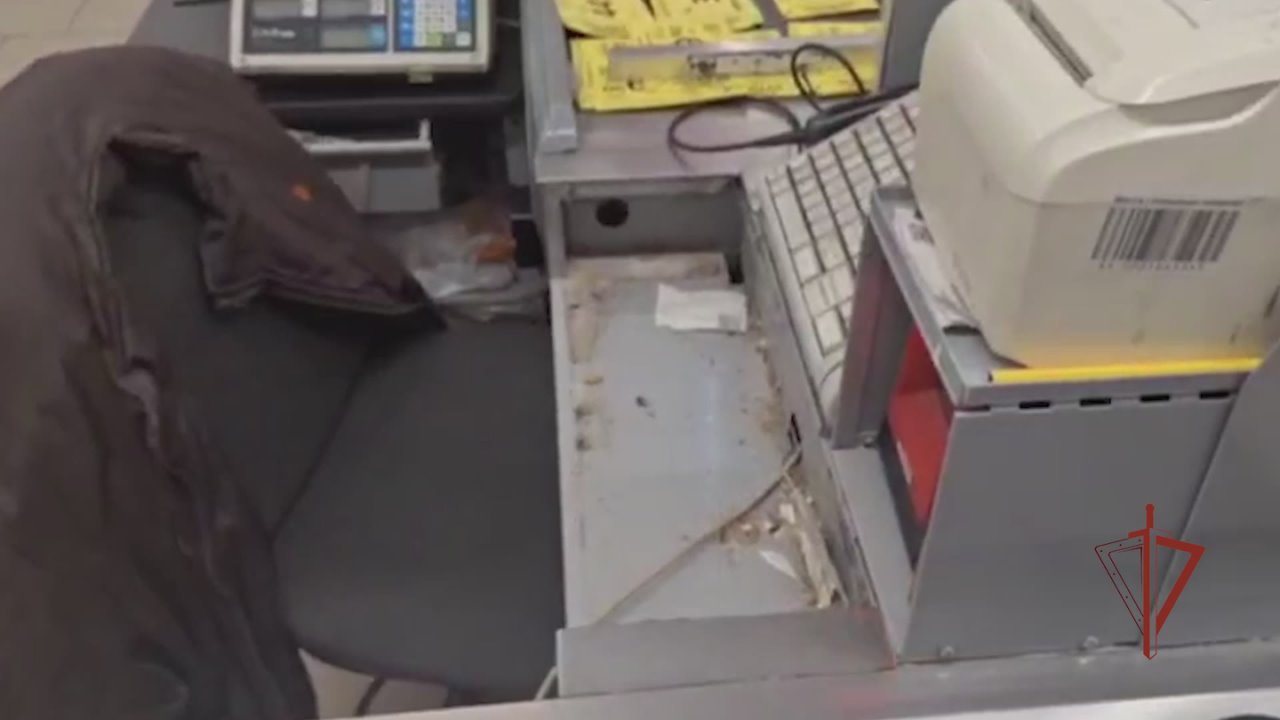 Сотрудники вневедомственной охраны Главного управления Росгвардии по Московской области задержали подозреваемого в краже с незаконным проникновением в закрытый сетевой супермаркет